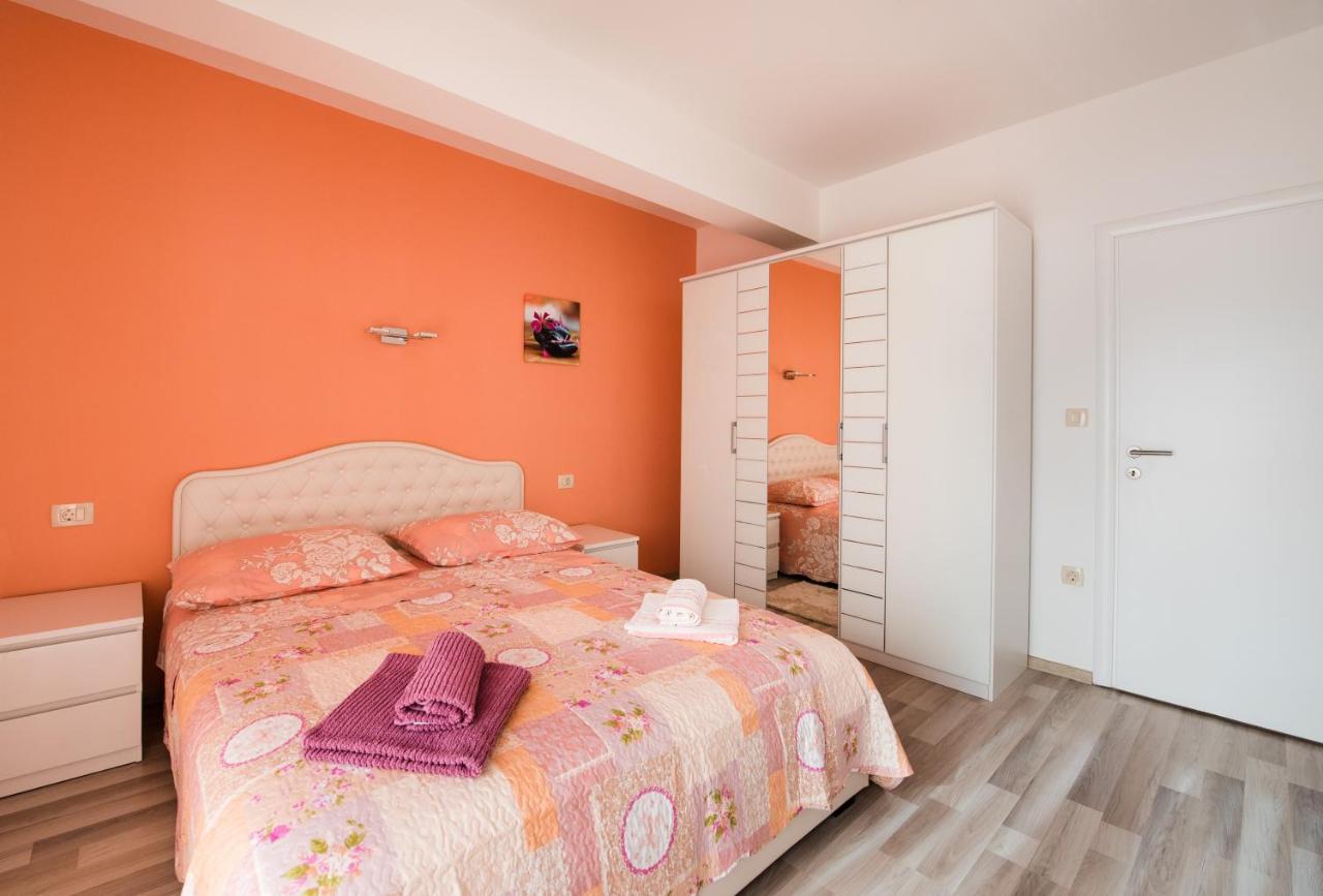 Apartments Care Donji Okrug  Buitenkant foto