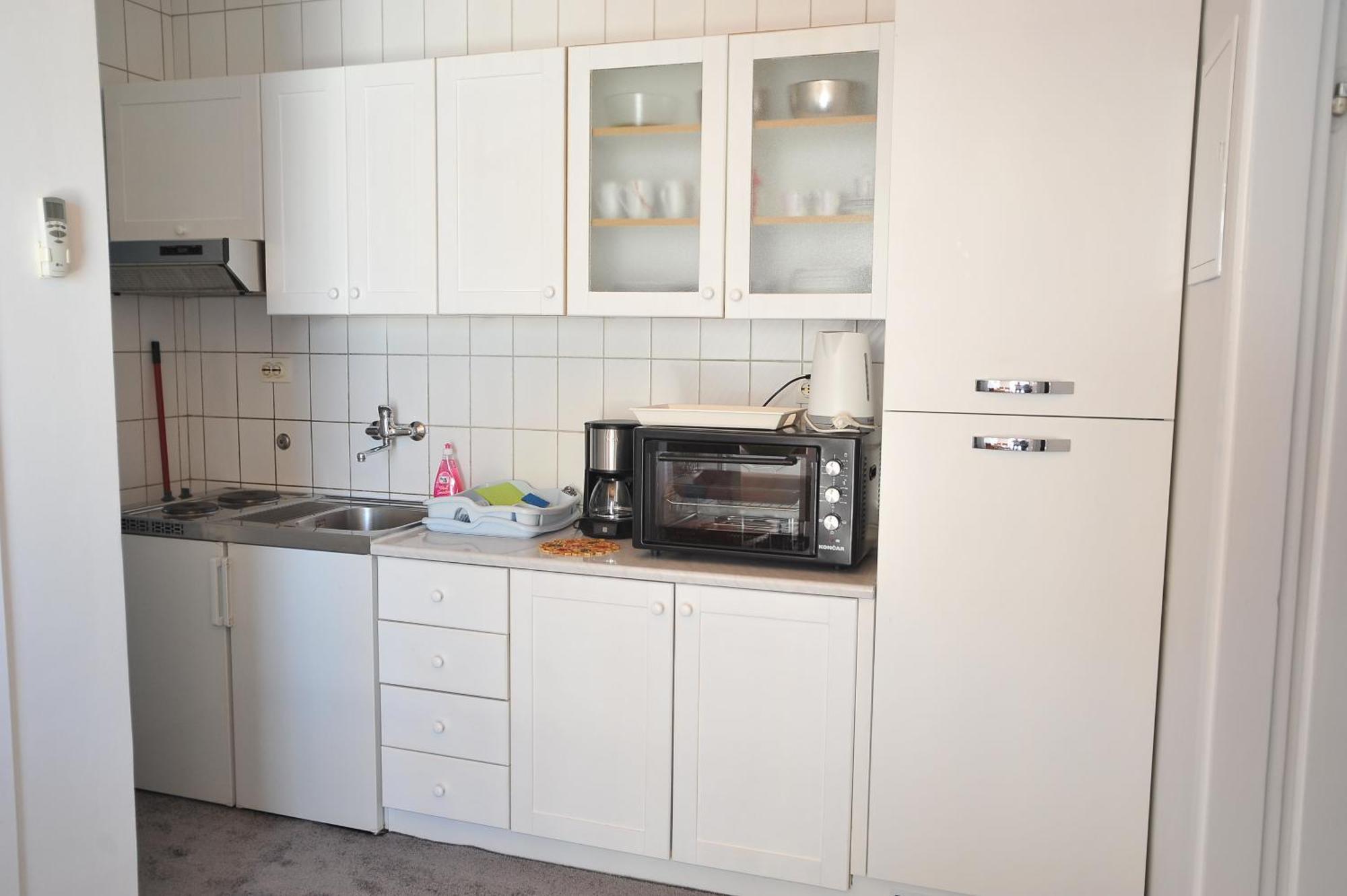 Apartments Care Donji Okrug  Buitenkant foto